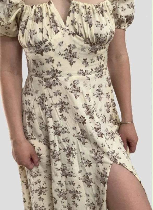Shein pasztell sárga virágos maxi ruha – S
