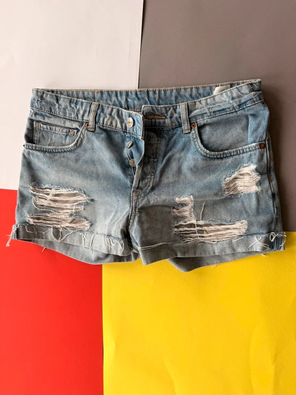 H&M világoskék boyfriend farmer short – EUR 38 / M