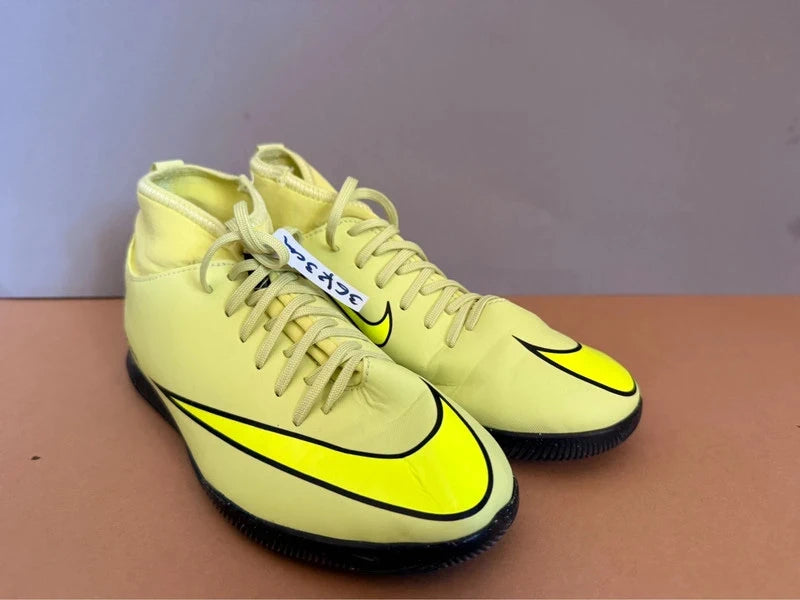 Nike Mercurial neonsárga focicipő 36
