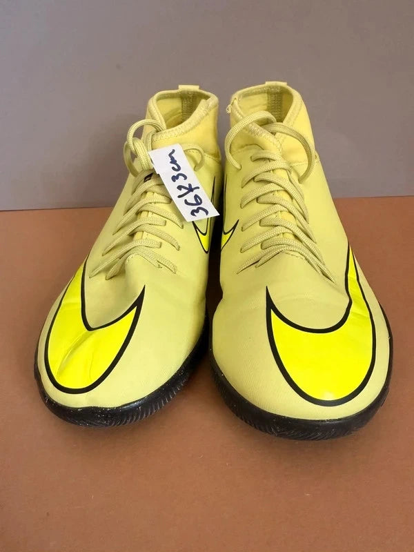 Nike Mercurial neonsárga focicipő 36