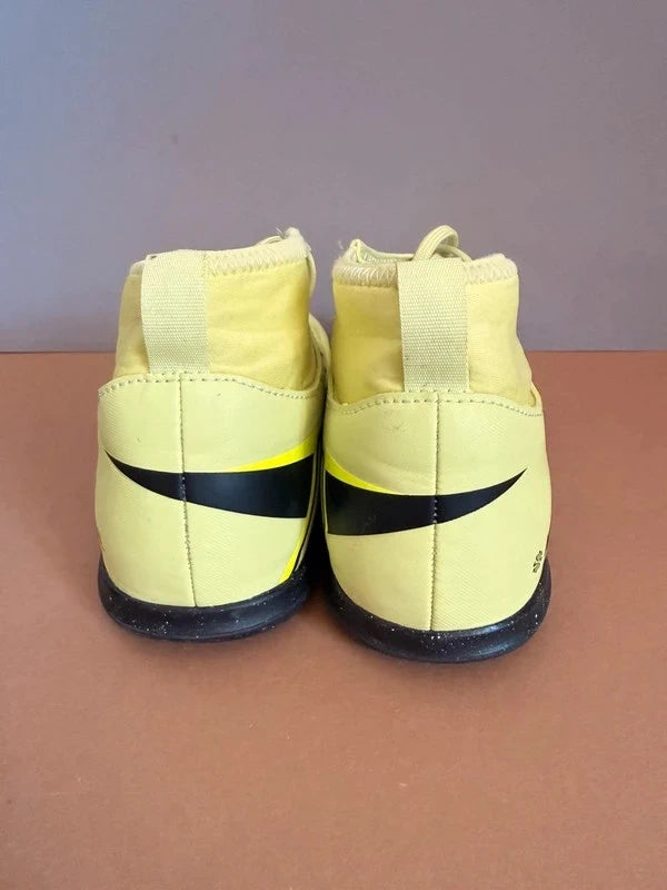 Nike Mercurial neonsárga focicipő 36