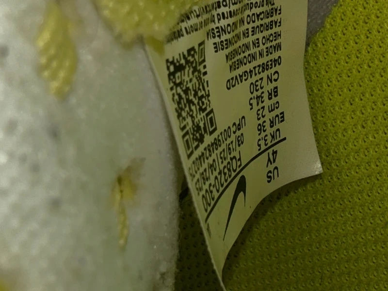 Nike Mercurial neonsárga focicipő 36