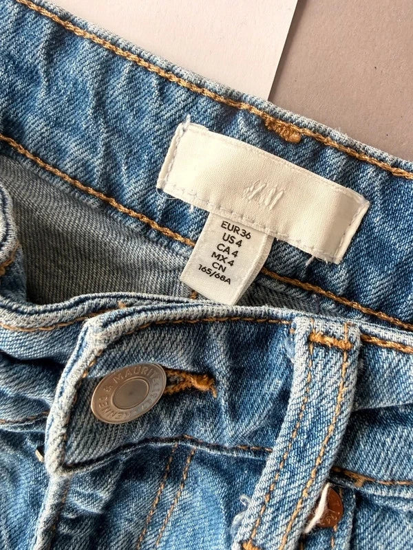 H&M világoskék egyenes szárú farmer – S