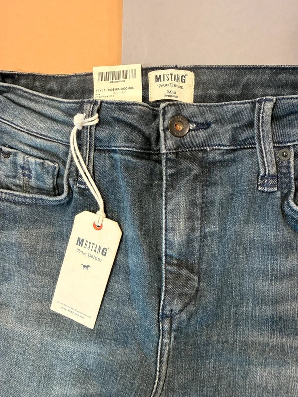Mustang női skinny farmer strasszos sávval-32
