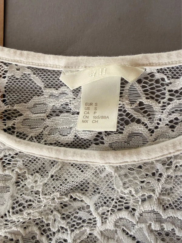 H&M fehér csipkés női póló – S