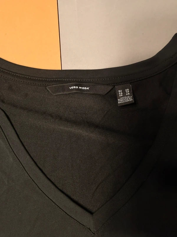 Vero Moda fekete V-nyakú női felső XS